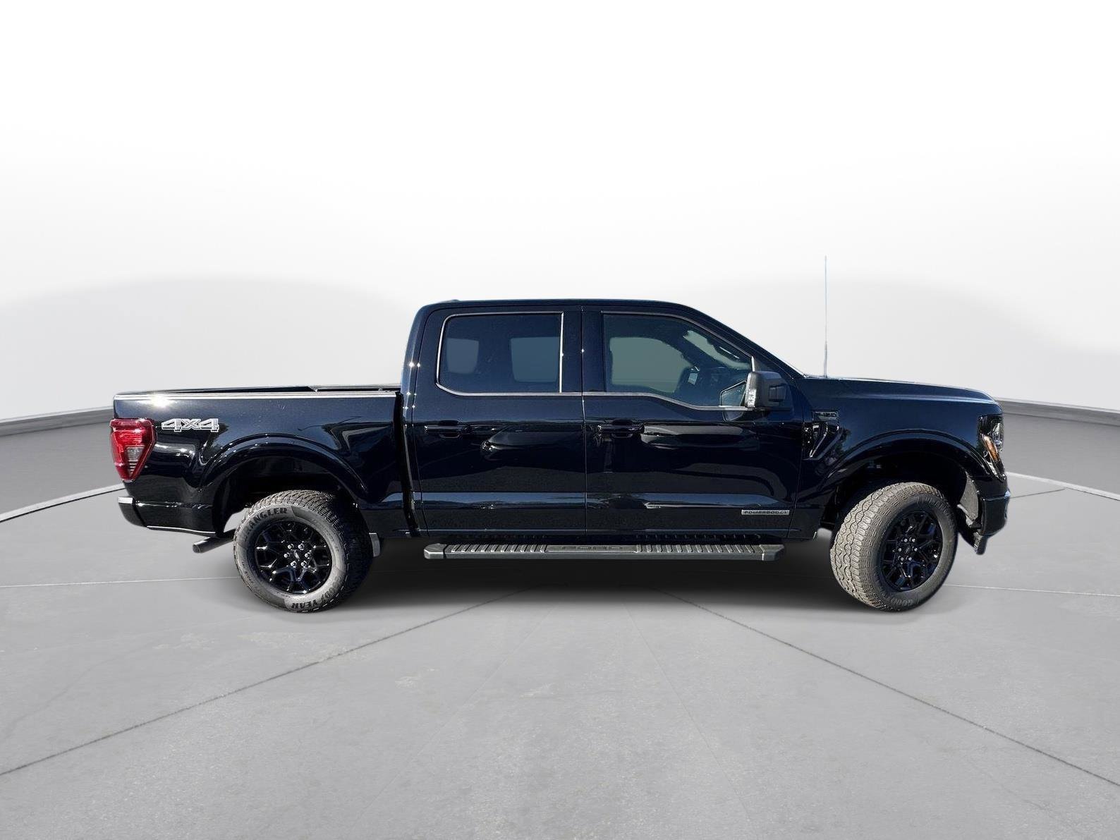 Used 2025 Ford F150 XLT w/ Equipment Group 302A MID image 5