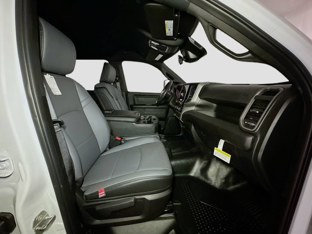 New 2026 RAM 3500 Tradesman w/ Chrome Appearance Group AWD/4WD image 31