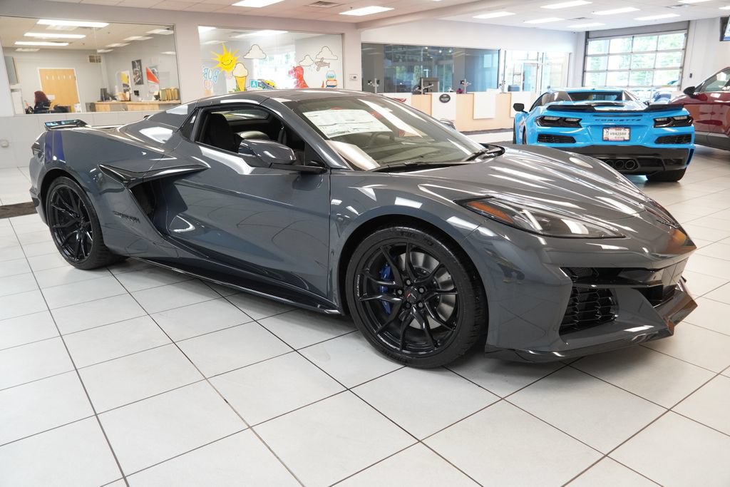 New 2027 Chevrolet Corvette Grand Sport w/ Z52 Sport Performance Package RWD image 33