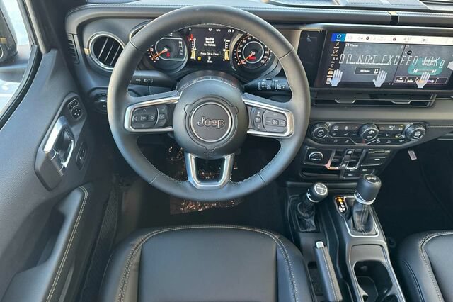 New 2027 Jeep Wrangler Unlimited Sahara AWD/4WD image 11