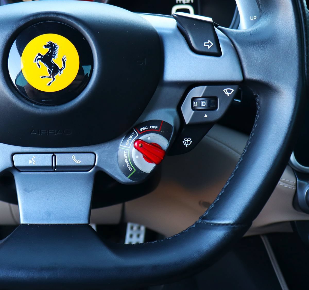 Used 2020 Ferrari Portofino RWD image 58