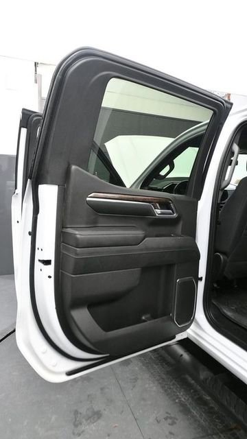 Used 2023 GMC Sierra 1500 Elevation AWD/4WD image 12