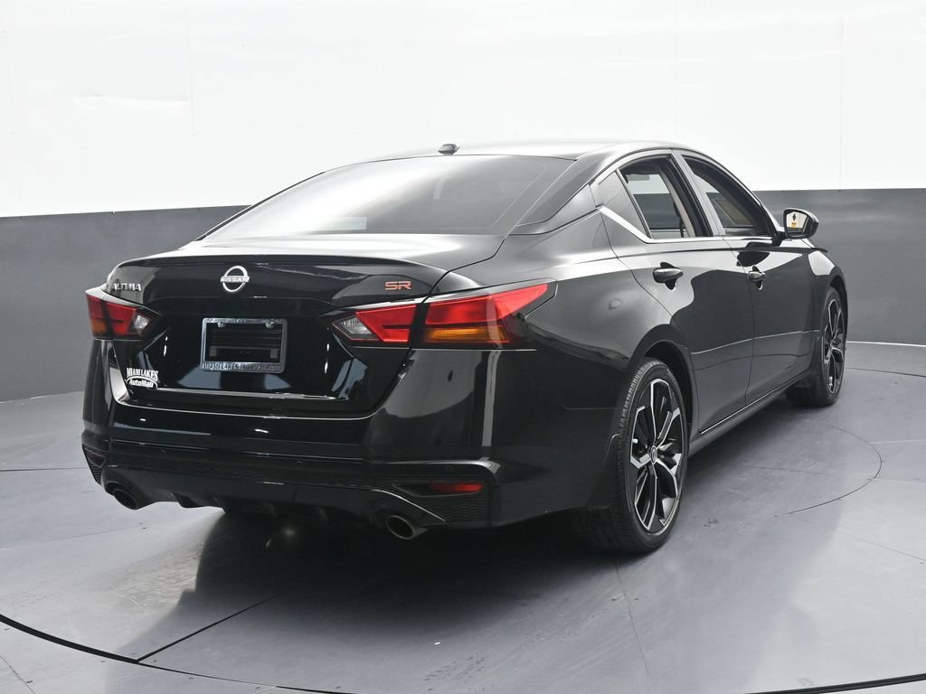 Used 2024 Nissan Altima 2.5 SR FWD image 5
