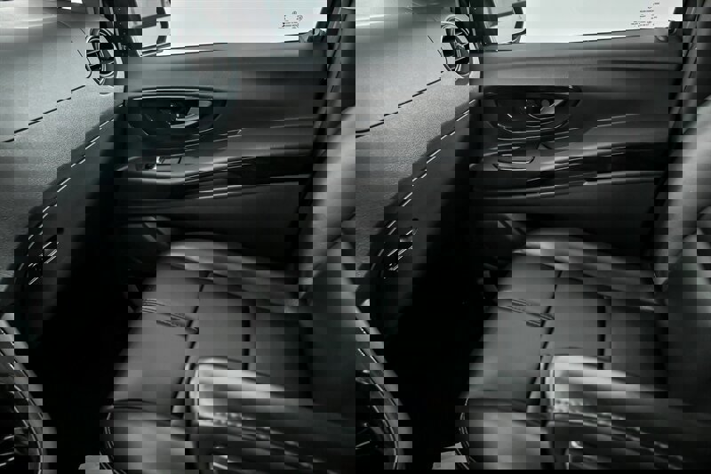 Used 2016 Mercedes-Benz Metris Passenger w/ Active Safety Plus Package image 32