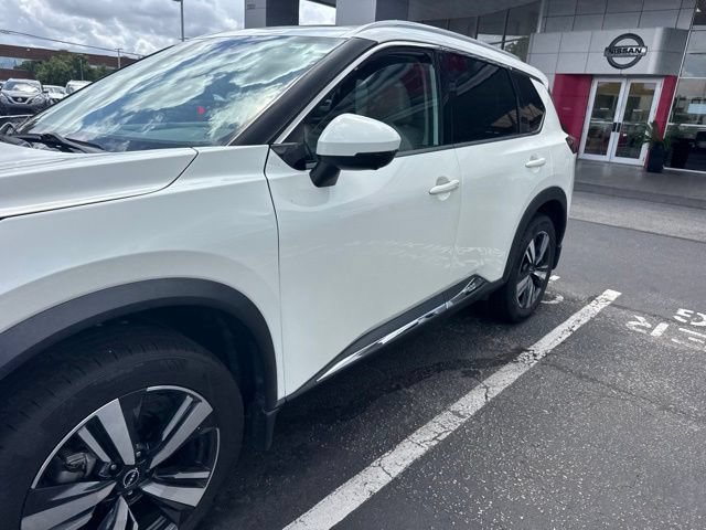 Used 2023 Nissan Rogue SL w/ SL Premium Package AWD/4WD image 15