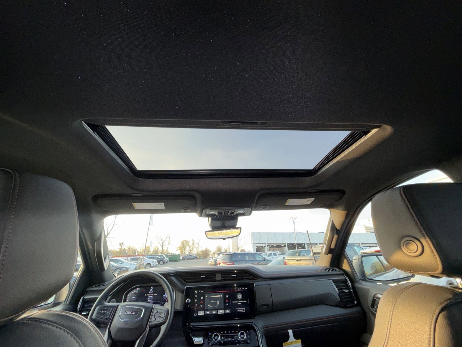 Used 2024 GMC Sierra 1500 AT4 w/ Technology Package image 24