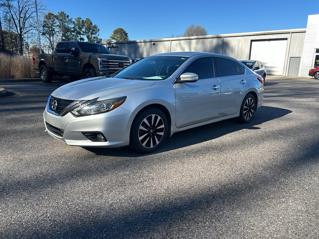 Used 2017 Nissan Altima 2.5 SL w/ Technology Package image 7