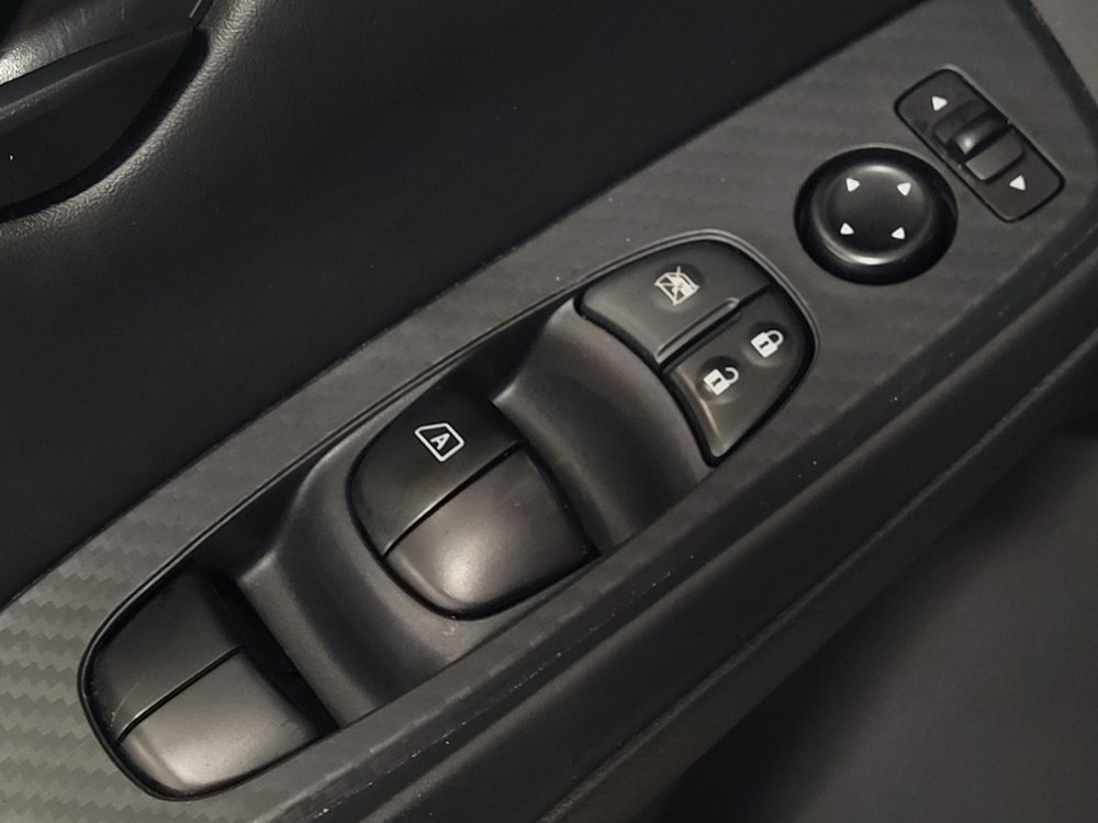 Used 2025 Nissan Sentra S FWD image 27