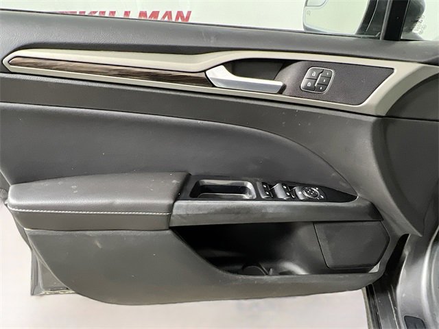 Used 2013 Ford Fusion SE image 27