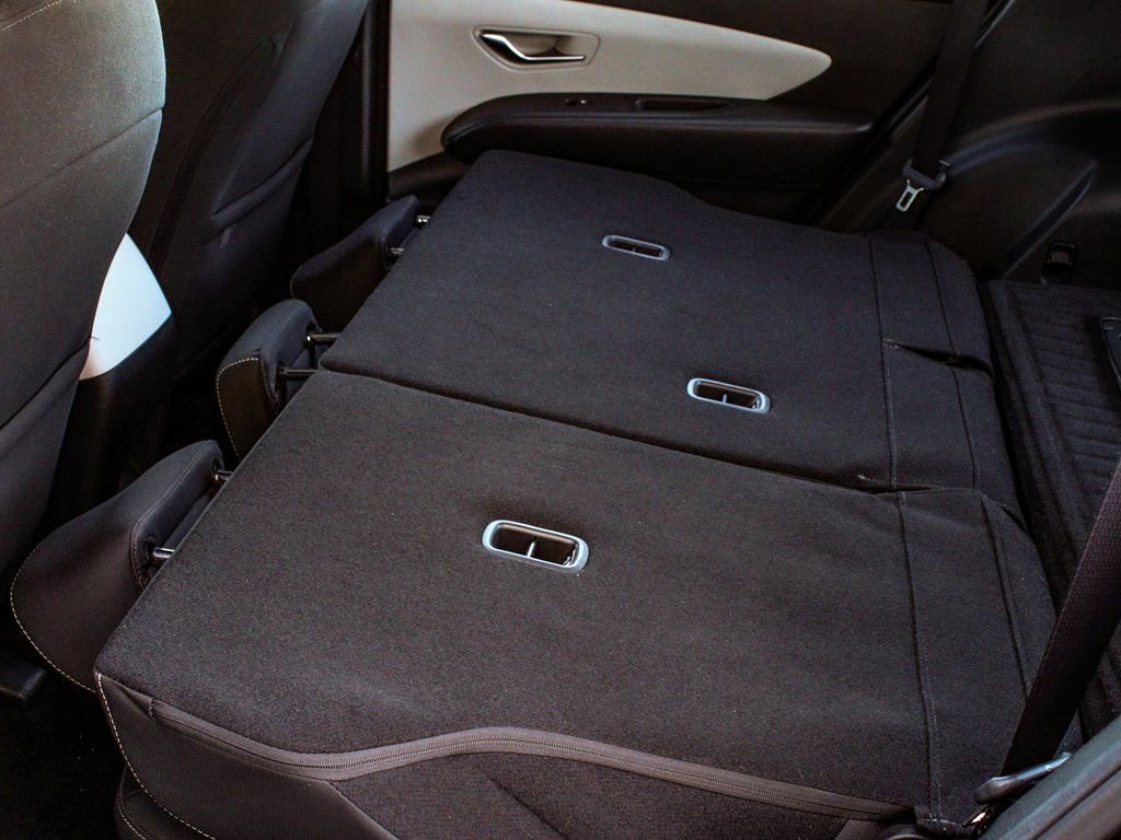 Used 2023 Hyundai Tucson SE image 34