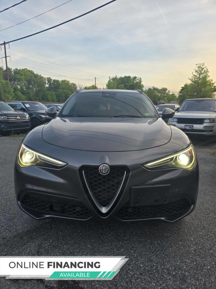 Used 2018 Alfa Romeo Stelvio Sport w/ Quick Order Package 22J Sport image 3