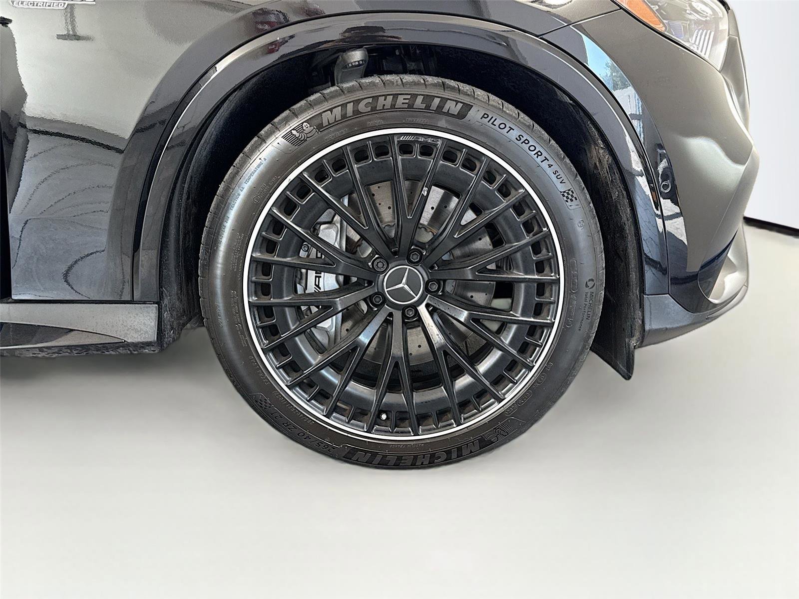 Used 2025 Mercedes-Benz GLC 43 AMG 4MATIC image 36