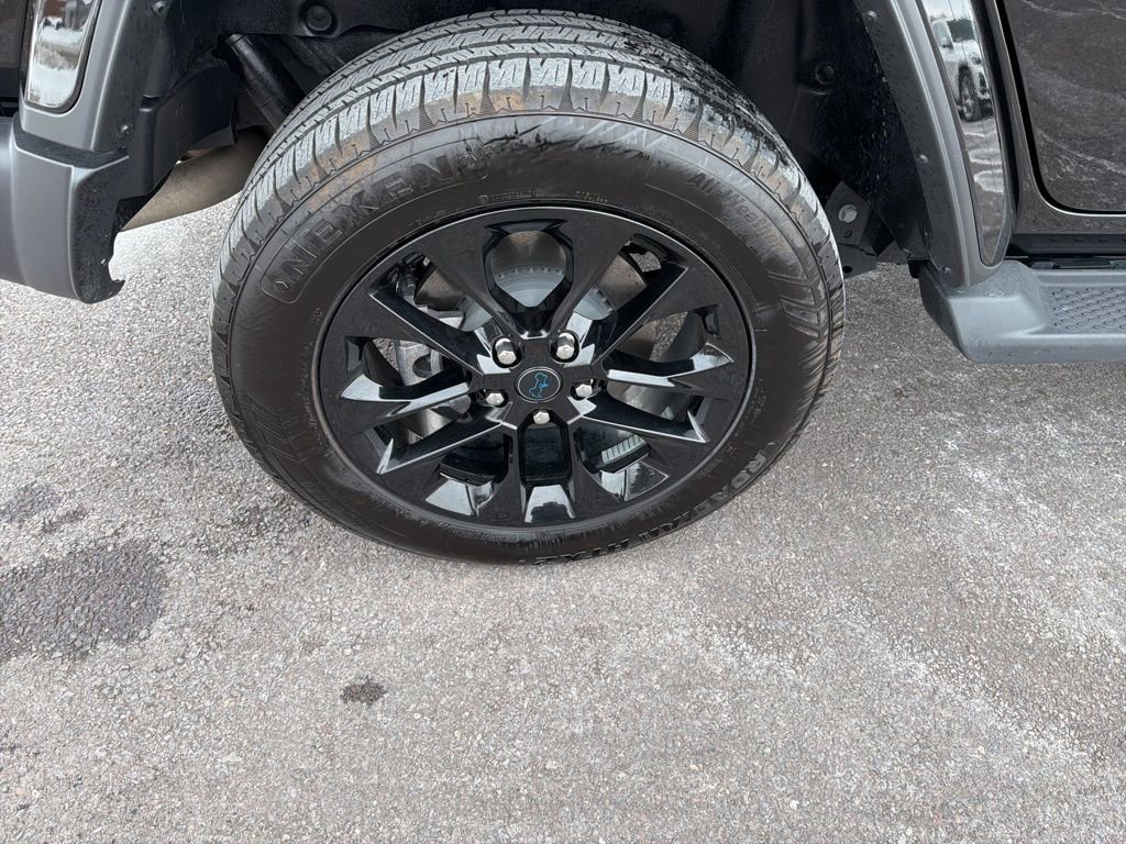 Certified 2025 Jeep Wrangler Unlimited Sahara image 17