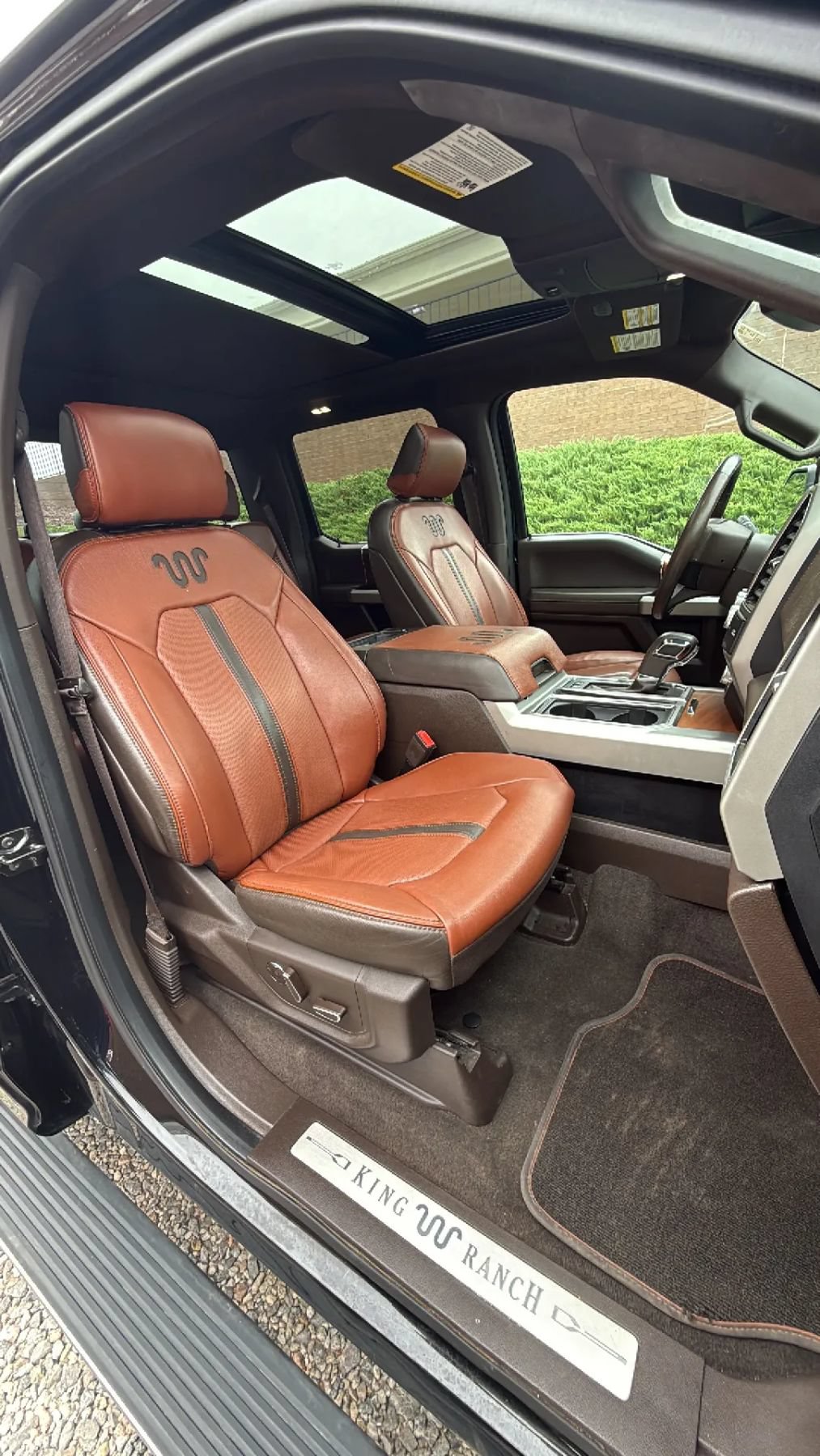 Used 2019 Ford F150 King Ranch w/ Equipment Group 601A Luxury AWD/4WD image 32