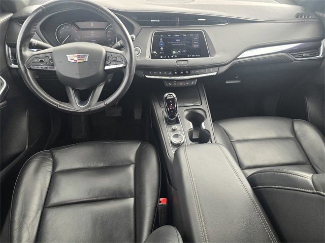 Used 2023 Cadillac XT4 Luxury w/ Cold Weather Package image 15