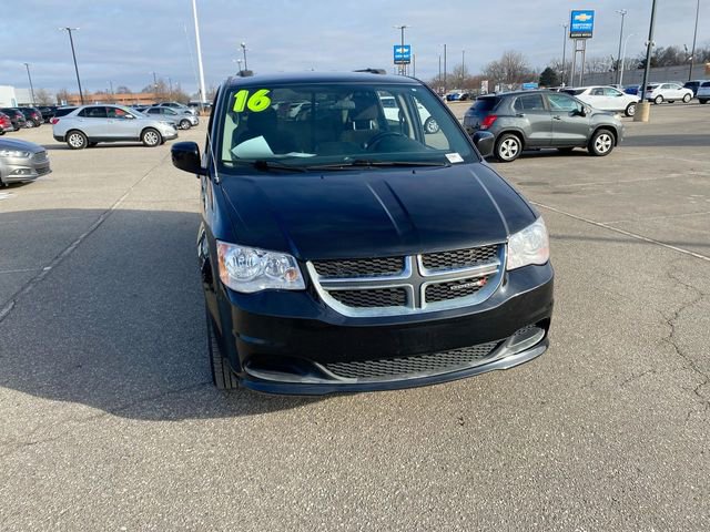 Used 2016 Dodge Grand Caravan SXT FWD image 1