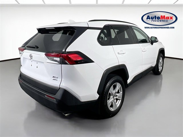Used 2021 Toyota RAV4 XLE image 2