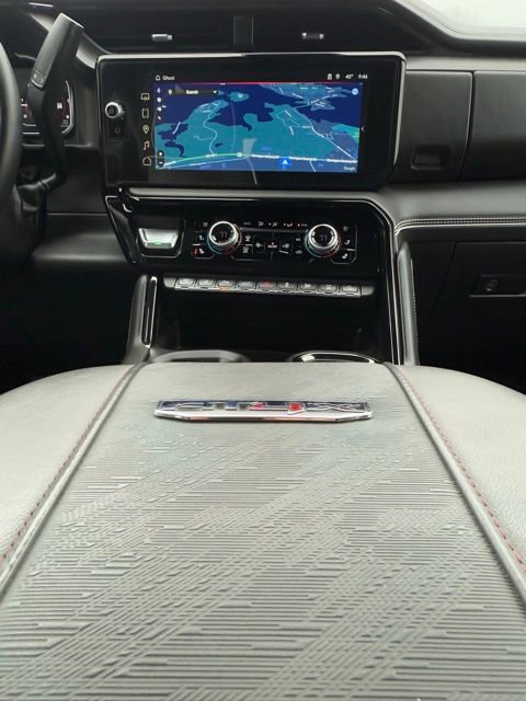 Used 2025 GMC Sierra 2500 AT4X image 33