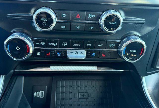 Used 2025 Ford F150 Raptor image 26