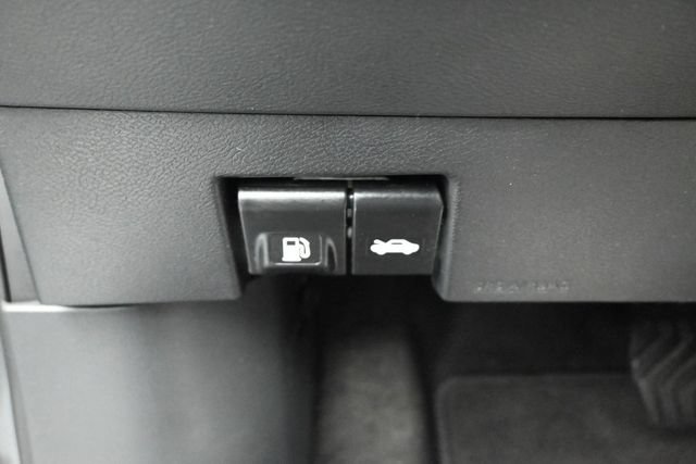 Used 2024 Nissan Kicks SV FWD image 23
