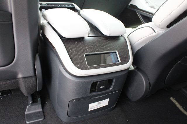 New 2027 Lincoln Navigator L Black Label w/ Black Label Special Edition AWD/4WD image 24