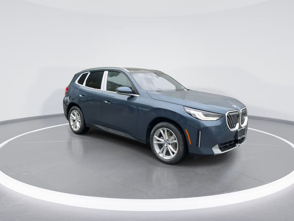Used 2025 BMW X3 xDrive30i w/ Premium Package image 2