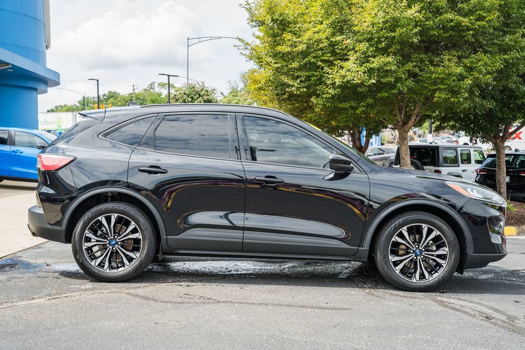 Used 2022 Ford Escape SEL w/ SEL Stealth AWD Package image 3