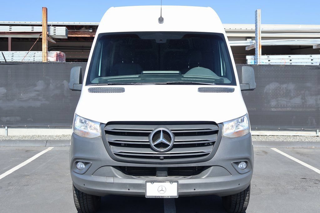 Used 2019 Mercedes-Benz Sprinter 144 image 2