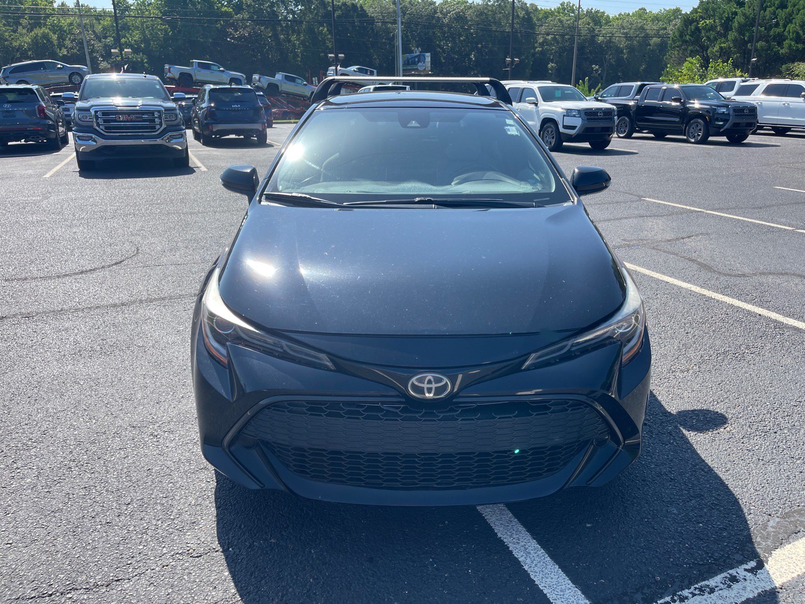 Used 2021 Toyota Corolla SE FWD image 2