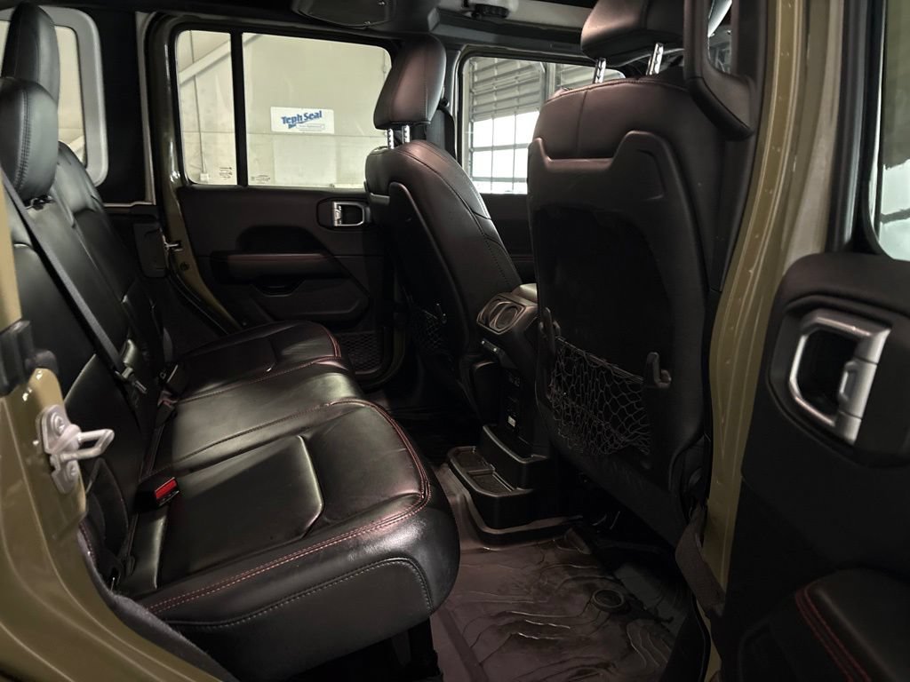Used 2025 Jeep Wrangler Unlimited Rubicon AWD/4WD image 23