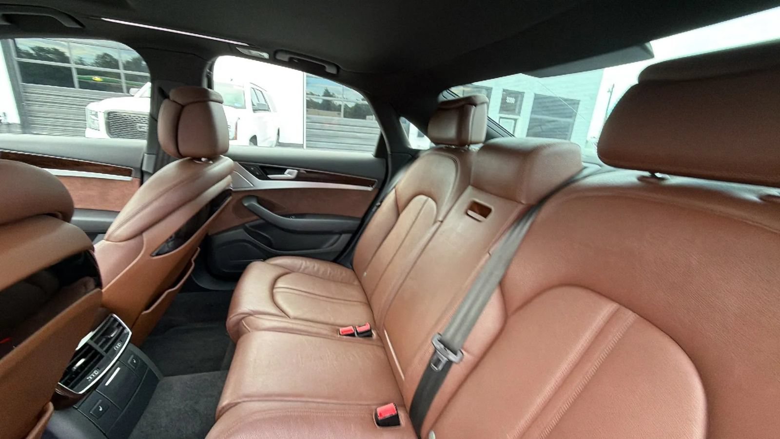 Used 2013 Audi A8 3.0T w/ Convenience Pkg AWD/4WD image 37