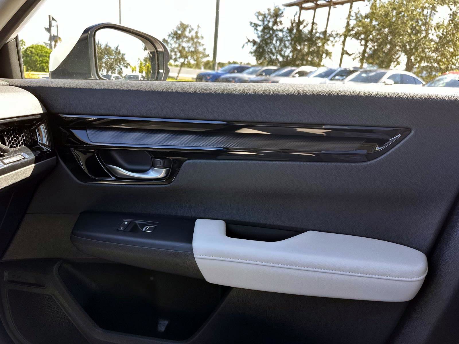 Used 2024 Honda CR-V EX-L image 25