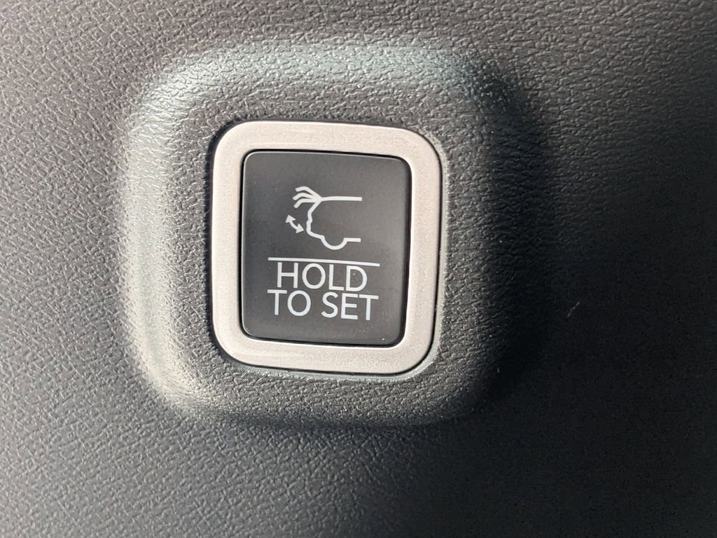 New 2026 Jeep Cherokee Limited image 14