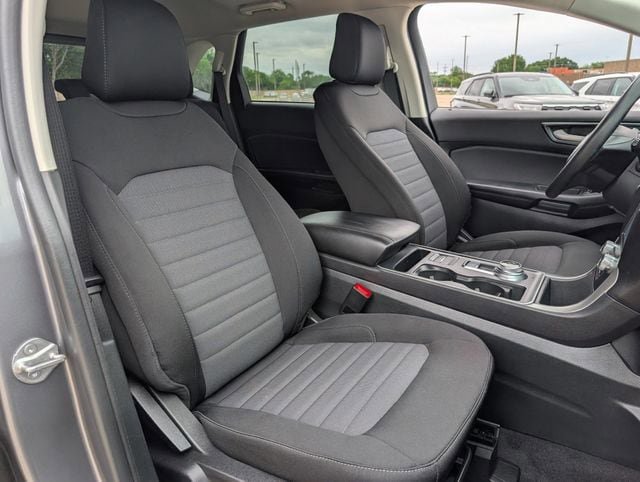 Used 2024 Ford Edge SE w/ Black Appearance Package AWD/4WD image 24
