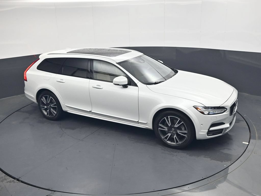 Used 2018 Volvo V90 T6 Cross Country w/ Convenience Package AWD/4WD image 19