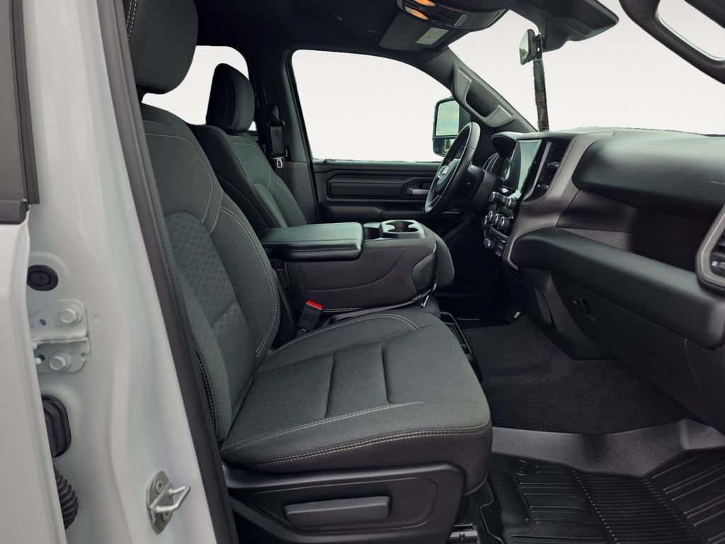Used 2025 RAM 1500 Tradesman AWD/4WD image 10