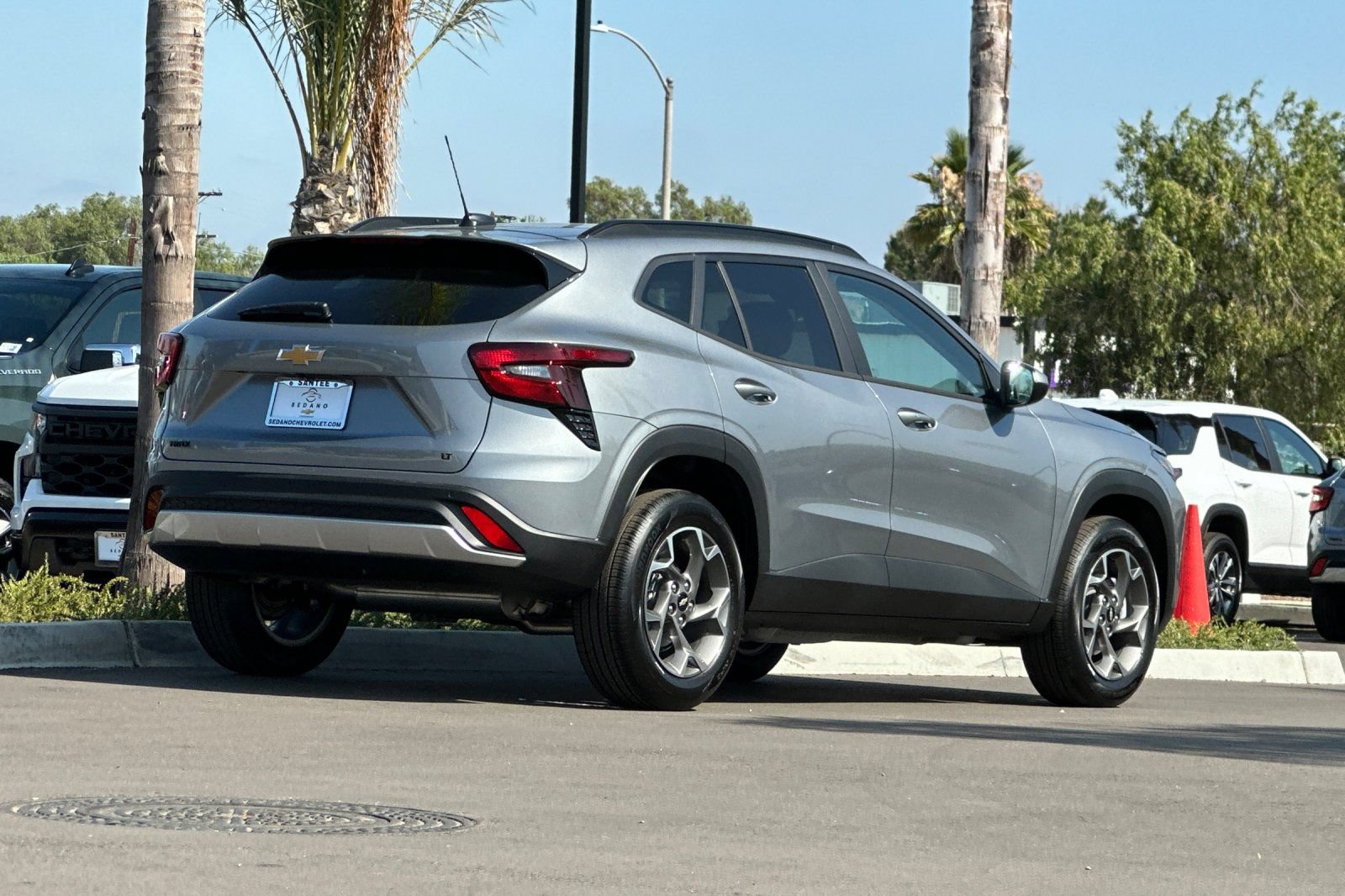 New 2026 Chevrolet Trax LT w/ Driver Confidence Package FWD image 4
