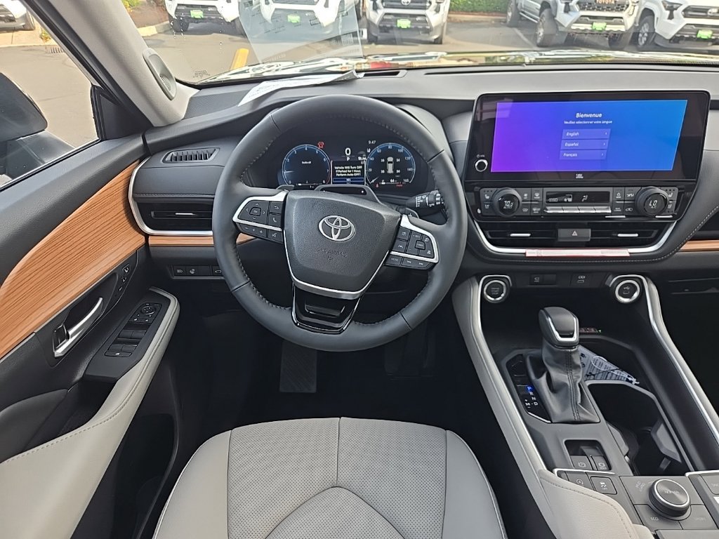 New 2026 Toyota Grand Highlander AWD image 13