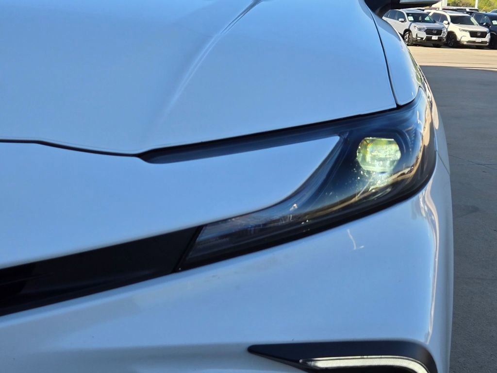 Used 2025 Toyota Camry SE image 31