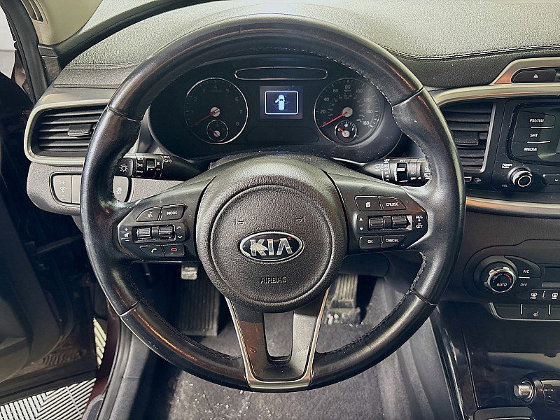 Used 2016 Kia Sorento EX image 11