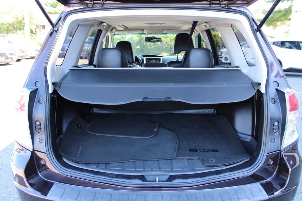 Used 2013 Subaru Forester 2.5X Touring AWD/4WD image 9