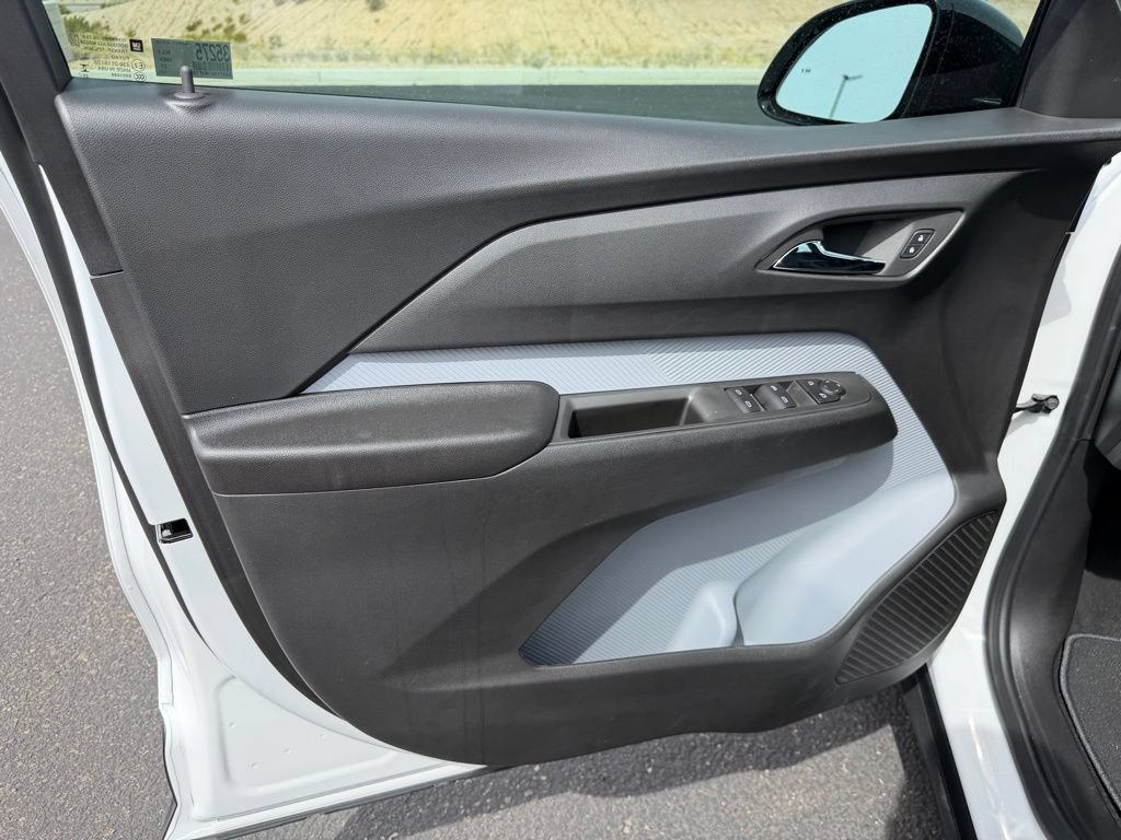 New 2027 Chevrolet Bolt LT w/ Comfort Package FWD image 20