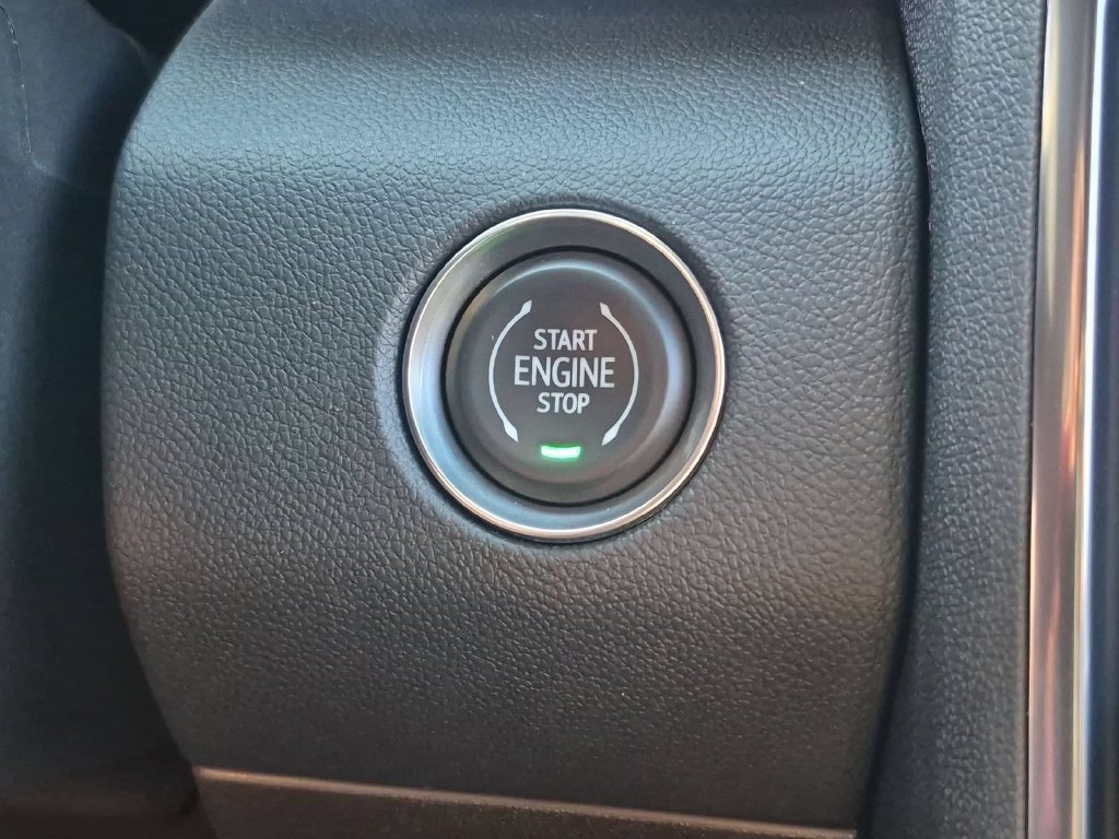 New 2026 GMC Acadia AT4 w/ Luxury Package AWD/4WD image 16