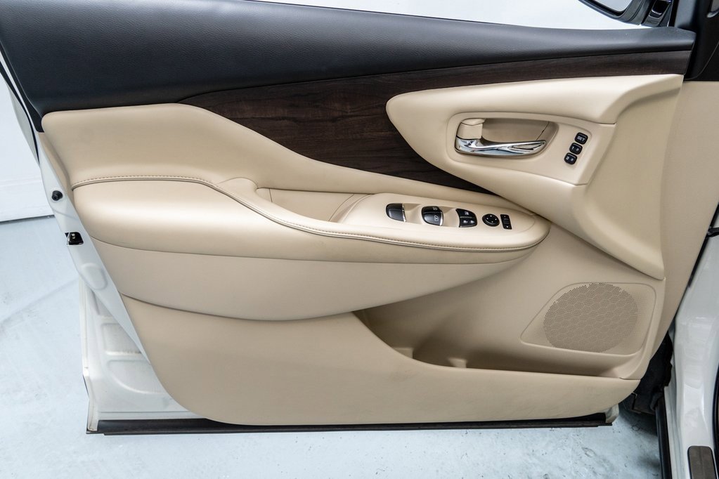 Used 2019 Nissan Murano Platinum w/ Cargo Package image 22