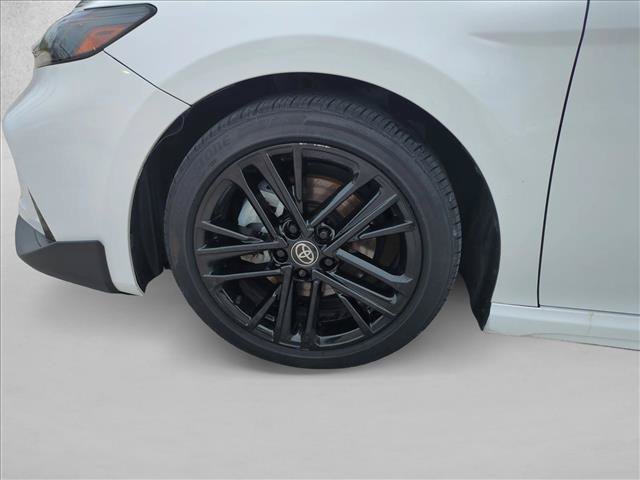 Used 2025 Toyota Camry SE w/ Convenience Package FWD image 25
