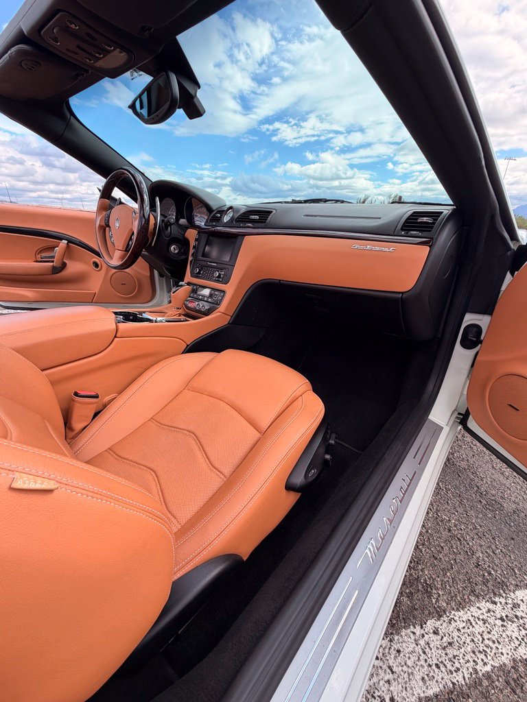 Used 2014 Maserati GranTurismo Convertible RWD image 46