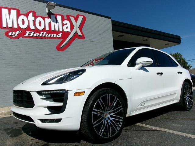 Used 2018 Porsche Macan GTS AWD/4WD image 37