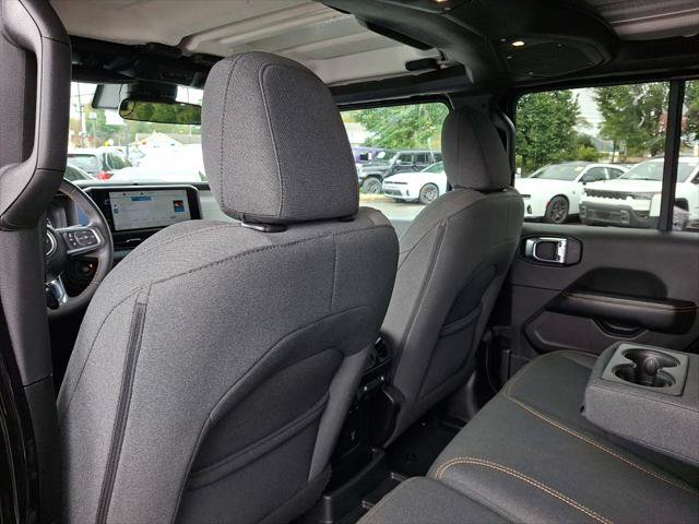 Certified 2024 Jeep Wrangler Unlimited Sahara AWD/4WD image 21