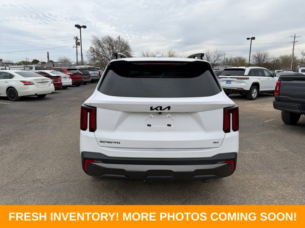 Used 2025 Kia Sorento SX image 5