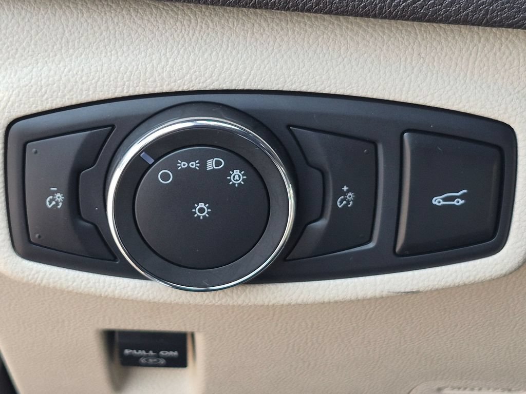 Used 2017 Lincoln MKC Reserve w/ Lincoln MKC Climate Package AWD/4WD image 16